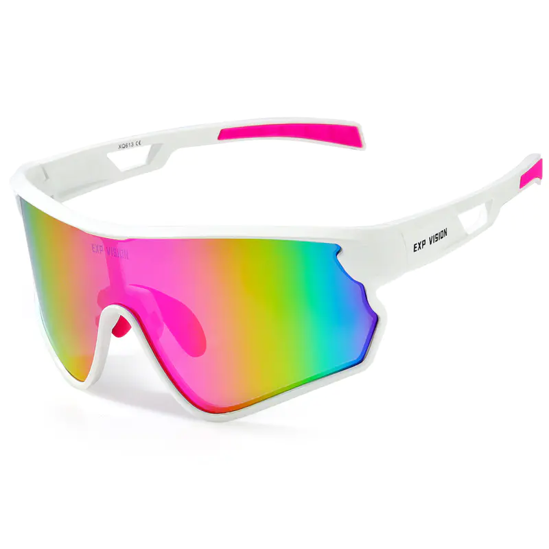 Est-ce que des lunettes à cyclisme polarisées ou photochromiques sont meilleures?